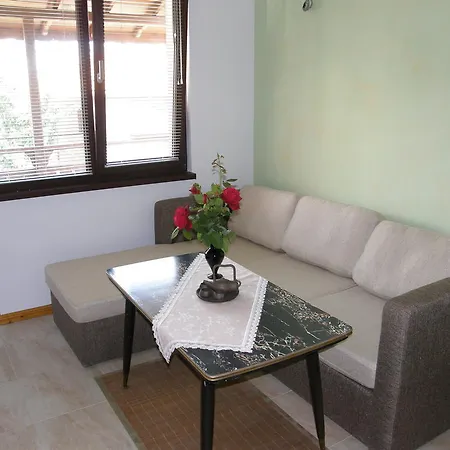 بيت ضيافة Emona