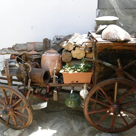 بيت ضيافة Emona 2*